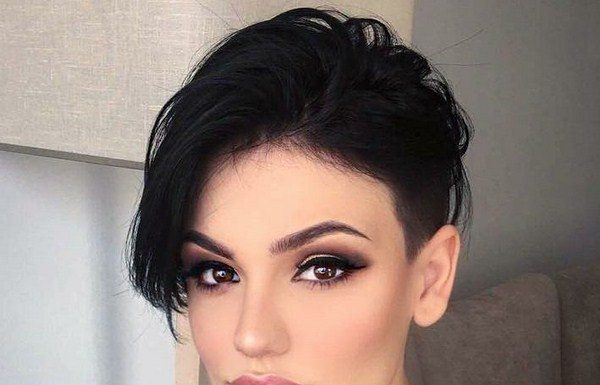 Coupes de cheveux originales avec frange 2025-2026: photos, idées de coupes de cheveux avec frange pour différentes longueurs de cheveux