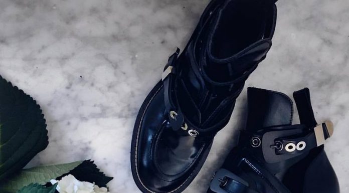 Bottes pour femmes brutes 2025-2026 - les meilleurs modèles et tenues avec des bottes